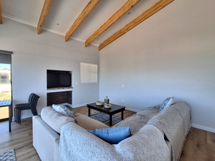 4 Bedroom Property for Sale in Stilbaai Oos Western Cape